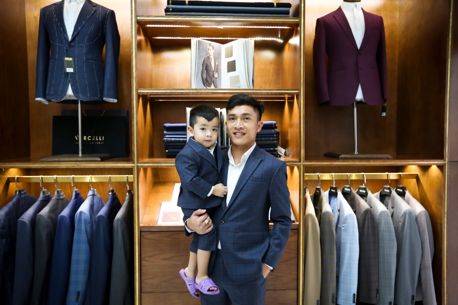 TRANG PHỤC VEST TRẺ EM TẠI MON AMIE - VẺ ĐẸP TUYỆT VỜI DÀNH CHO BÉ YÊU  